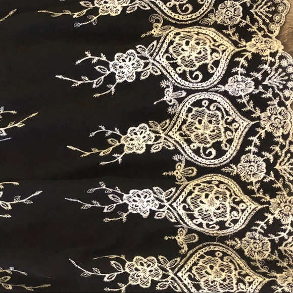 WAYF Amherst Embroidered Skirt - Picture 4 of 4